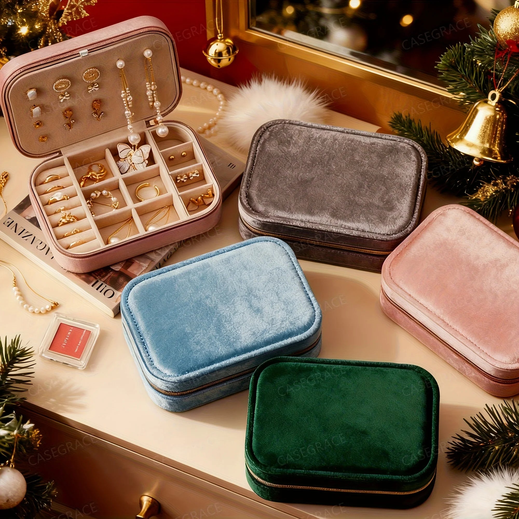 Velvet Travel Jewelry Organizer – Chic 3-Layer Zipper Jewelry Case