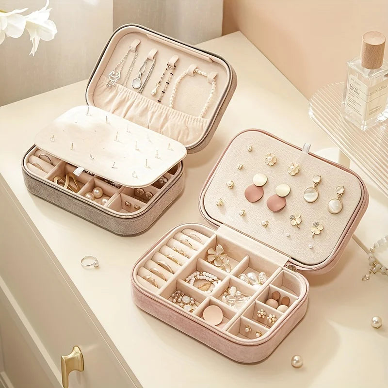 Velvet Travel Jewelry Organizer – Chic 3-Layer Zipper Jewelry Case